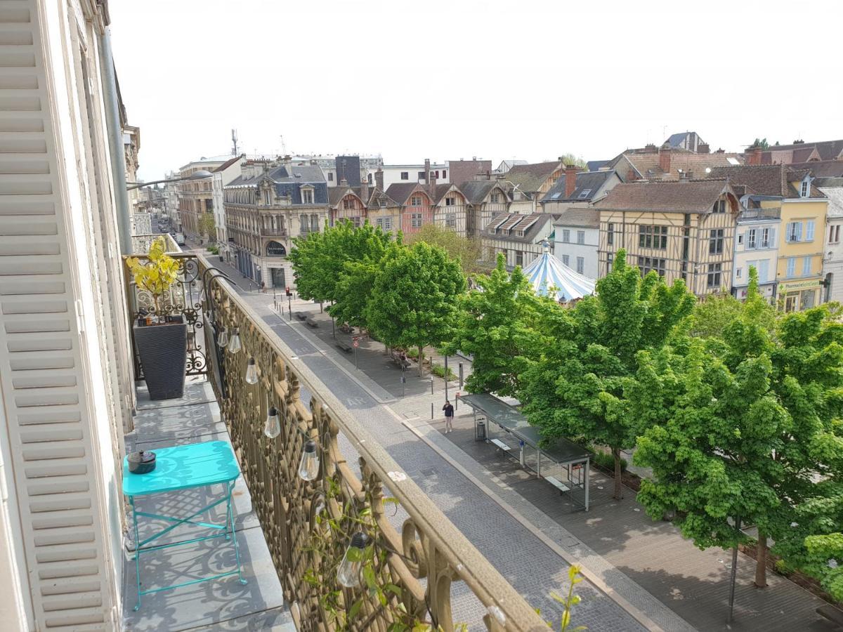 Le Coeur De Troyes - Appartement & Studio Exterior foto
